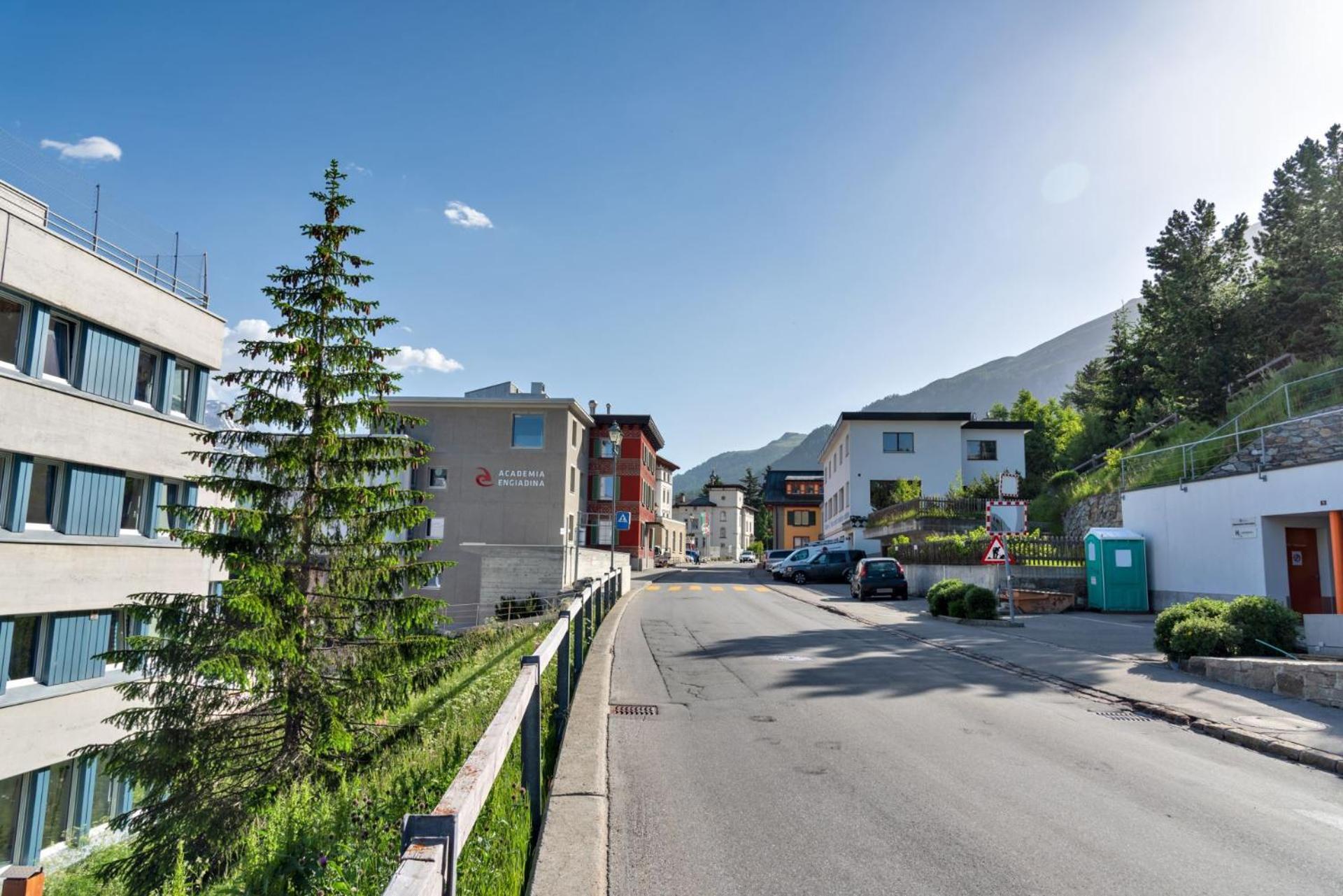 Chesa Quadratscha - Samedan Appartement Buitenkant foto
